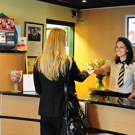 Ibis Hotel 3*